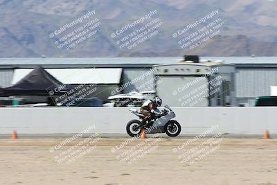 media/Oct-05-2025-CVMA (Sun) [[beeef4f201]]/Race 10-Formula Lightweight Twins Shootout/